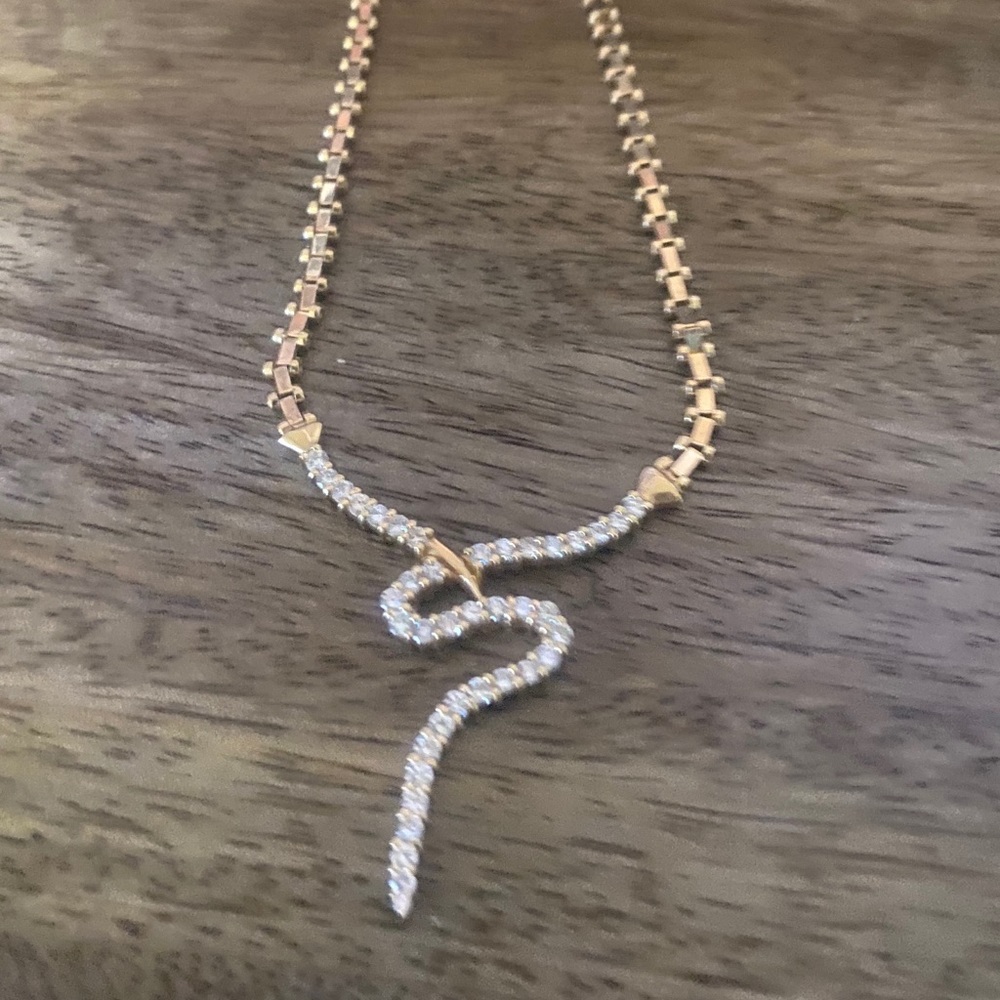 Beautiful 14k gold diamond necklace